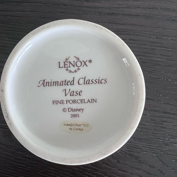 Disney Animated Classics vase by Lenox Mickey, Minnie, Donald and Daisy - Picture 2 of 8